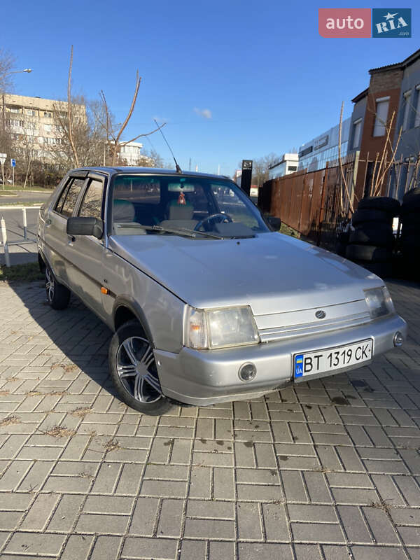 Ліфтбек ЗАЗ 1103 Славута 2003 в Херсоні фото 5 Ліфтбек ЗАЗ 1103 Славута 2003 в Херсоні