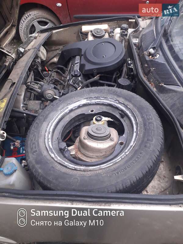 Лифтбек ЗАЗ 1103 Славута 2001 в Киеве