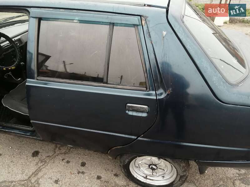 Ліфтбек ЗАЗ 1103 Славута 2001 в Запоріжжі