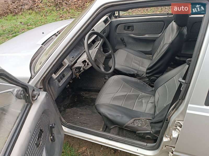 Ліфтбек ЗАЗ 1103 Славута 2005 в Одесі фото 8 Ліфтбек ЗАЗ 1103 Славута 2005 в Одесі