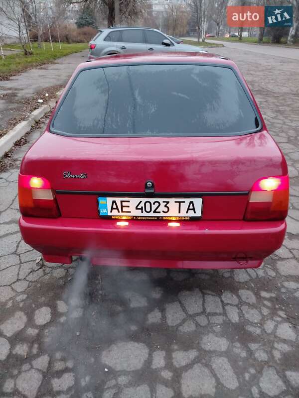 Лифтбек ЗАЗ 1103 Славута 2004 в Кривом Роге фото 4 Лифтбек ЗАЗ 1103 Славута 2004 в Кривом Роге