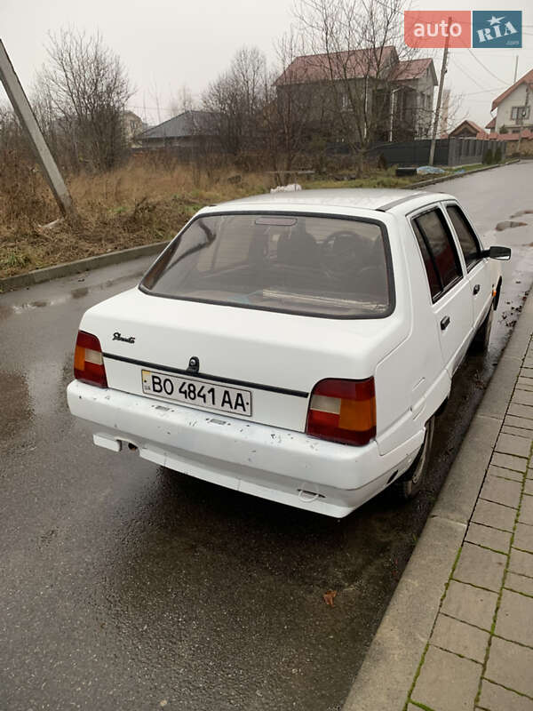 Ліфтбек ЗАЗ 1103 Славута 2004 в Тернополі фото 4 Ліфтбек ЗАЗ 1103 Славута 2004 в Тернополі