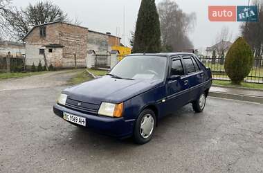 Лифтбек ЗАЗ 1103 Славута 2005 в Львове