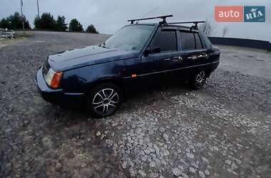 Лифтбек ЗАЗ 1103 Славута 2003 в Новояворовске