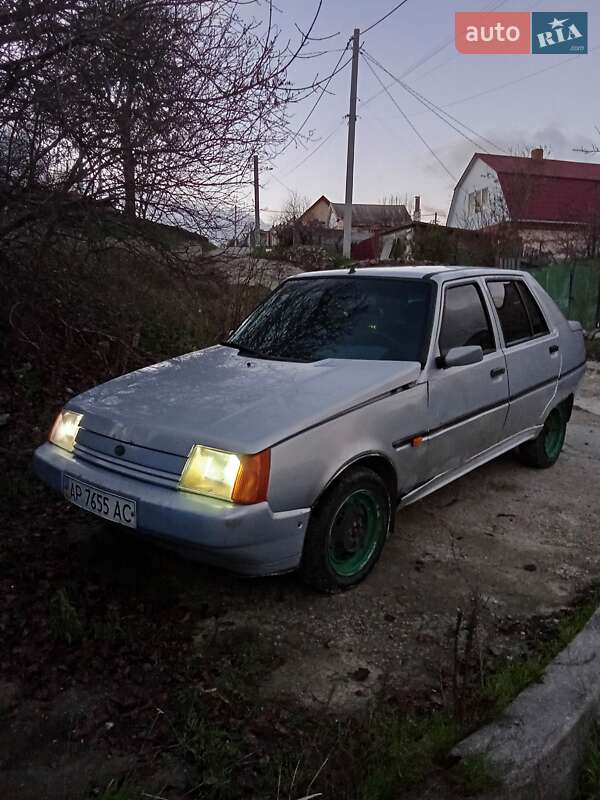 Лифтбек ЗАЗ 1103 Славута 2005 в Запорожье фото 3 Лифтбек ЗАЗ 1103 Славута 2005 в Запорожье