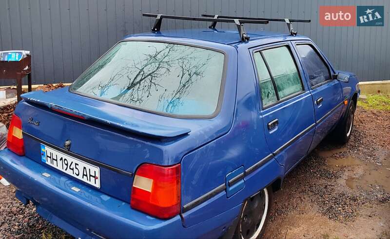 Лифтбек ЗАЗ 1103 Славута 2004 в Одессе