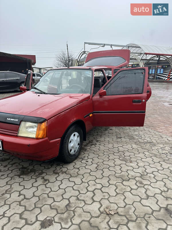 Ліфтбек ЗАЗ 1103 Славута 2006 в Жашківу