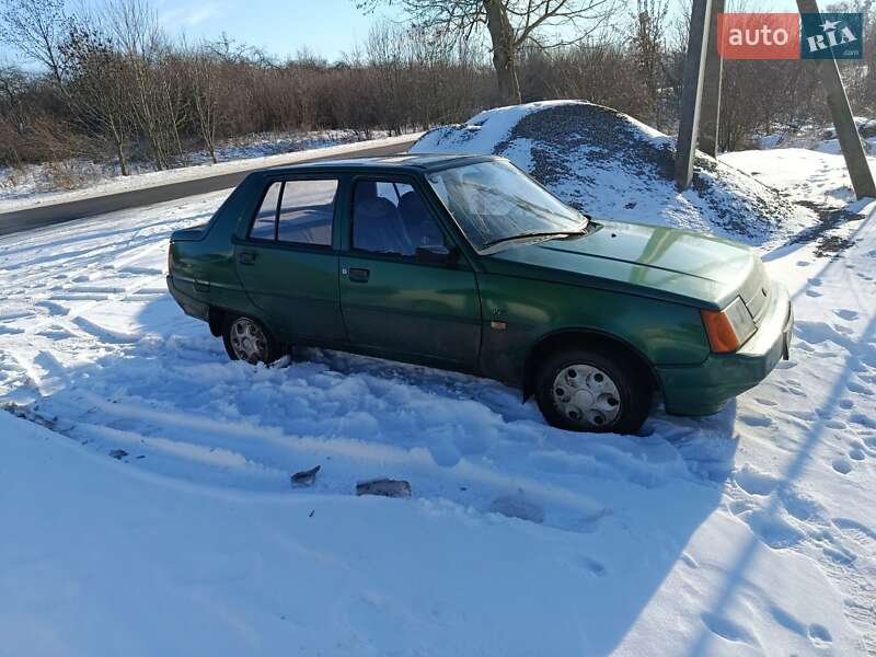 ЗАЗ 1103 Славута 2002