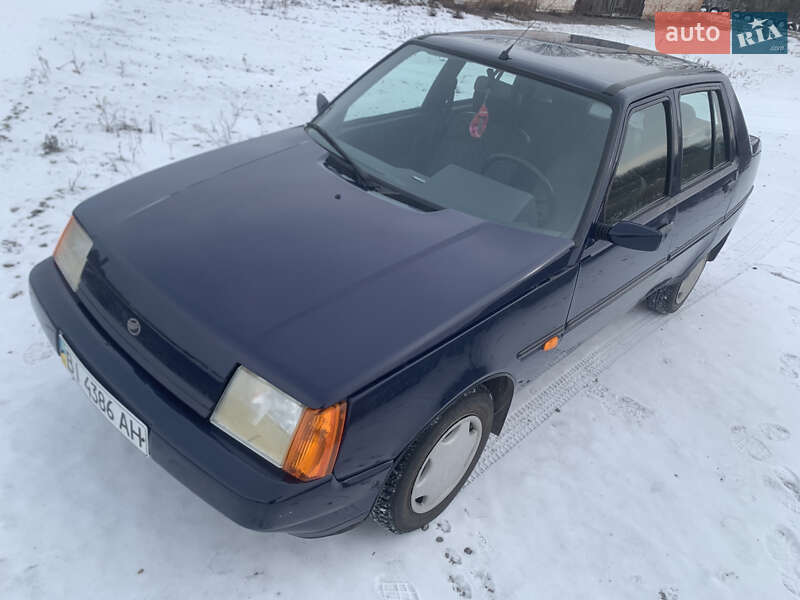 Лифтбек ЗАЗ 1103 Славута 2006 в Хороле фото 5 Лифтбек ЗАЗ 1103 Славута 2006 в Хороле