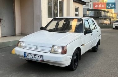 Лифтбек ЗАЗ 1103 Славута 2005 в Киеве