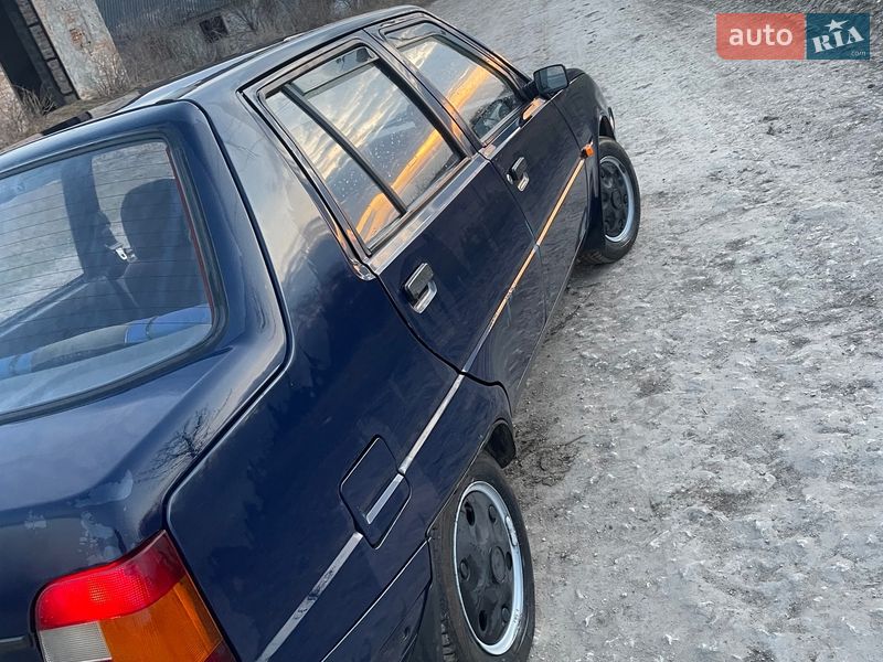 Лифтбек ЗАЗ 1103 Славута 2005 в Збараже