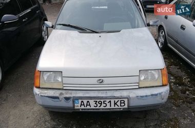 Лифтбек ЗАЗ 1103 Славута 2004 в Киеве