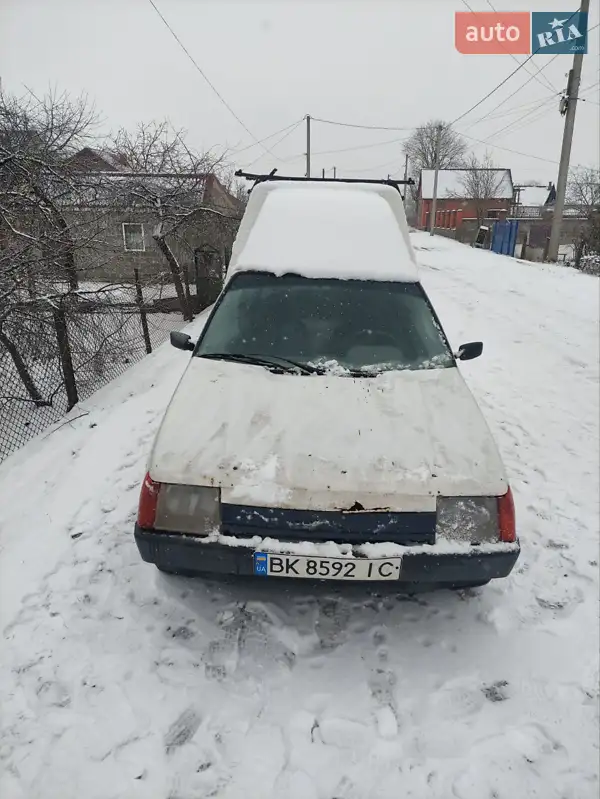 Грузовой фургон ЗАЗ 11055 2010 в 