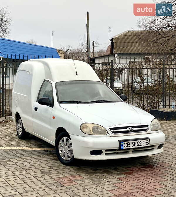 Грузовой фургон ЗАЗ 11055 2011 в 