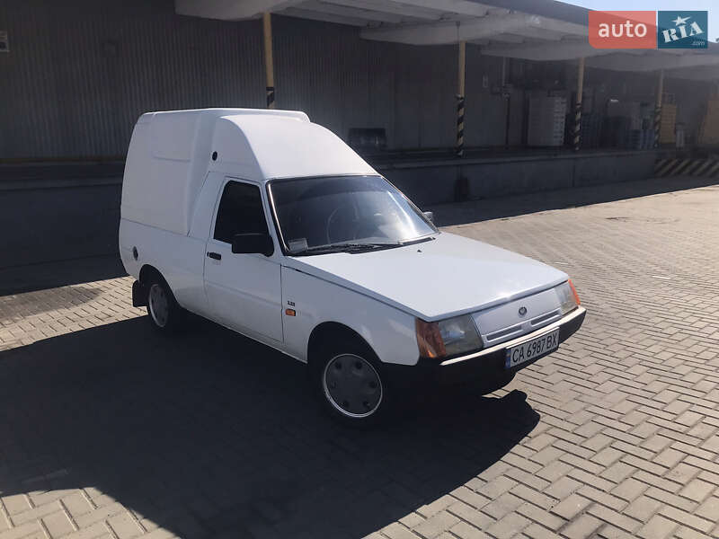 Грузовой фургон ЗАЗ 11055 2004 в 