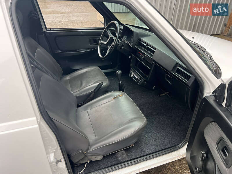 Грузовой фургон ЗАЗ 11055 2003 в Одессе фото 6 Грузовой фургон ЗАЗ 11055 2003 в Одессе