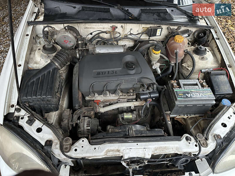 Седан ЗАЗ 1306 2002 в Днепре