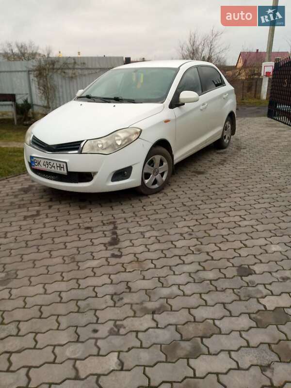 Седан ЗАЗ Forza 2011 в Кременце