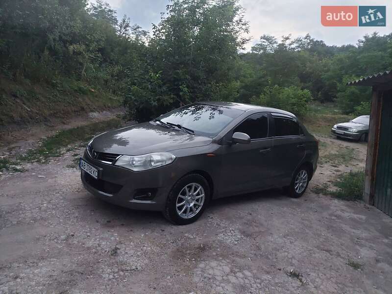 ЗАЗ Forza 2012 ЗАЗ Forza 2012