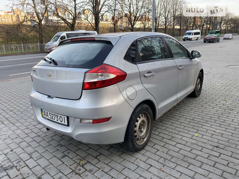 Хэтчбек ЗАЗ Forza 2014 в Киеве фото Хэтчбек ЗАЗ Forza 2014 в Киеве