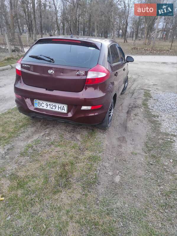 Хэтчбек ЗАЗ Forza 2011 в Лопатине