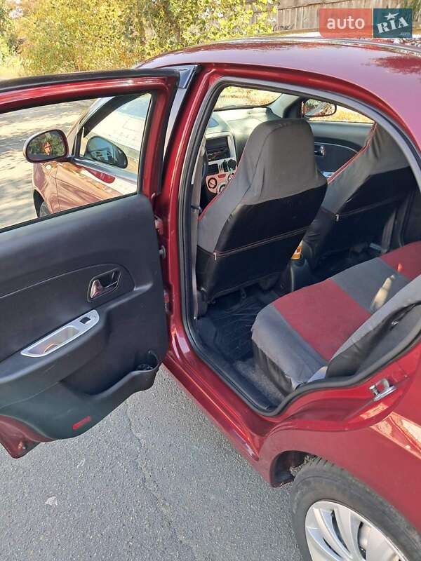 Хэтчбек ЗАЗ Forza 2015 в Киеве фото 4 Хэтчбек ЗАЗ Forza 2015 в Киеве