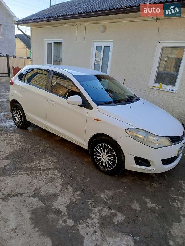 Хэтчбек ЗАЗ Forza 2015 в Городенке