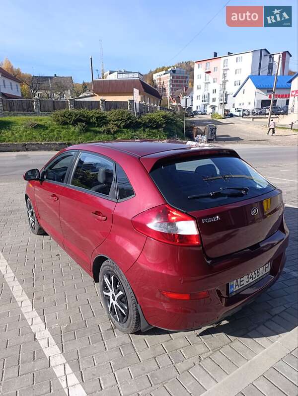 Хетчбек ЗАЗ Forza 2015 в Кременці