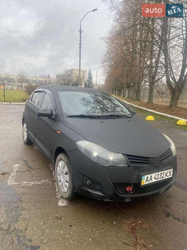 ЗАЗ Forza 2011 ЗАЗ Forza 2011