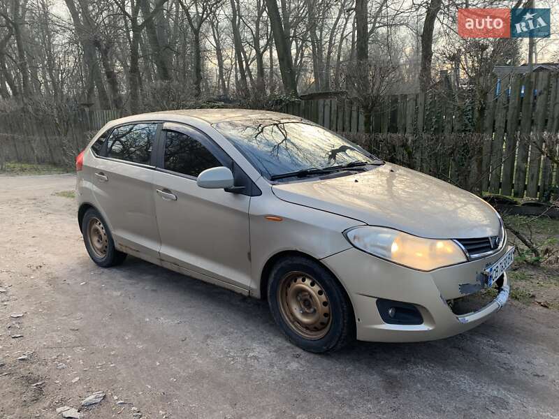 ЗАЗ Forza 2012 ЗАЗ Forza 2012