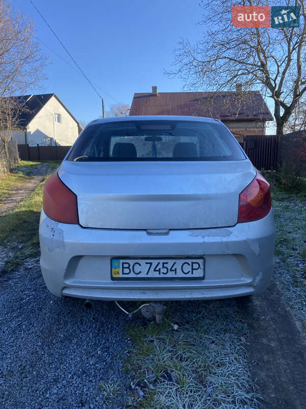 Ліфтбек ЗАЗ Forza 2011 в Золочеві