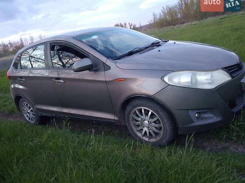 ЗАЗ Forza 2012 ЗАЗ Forza 2012