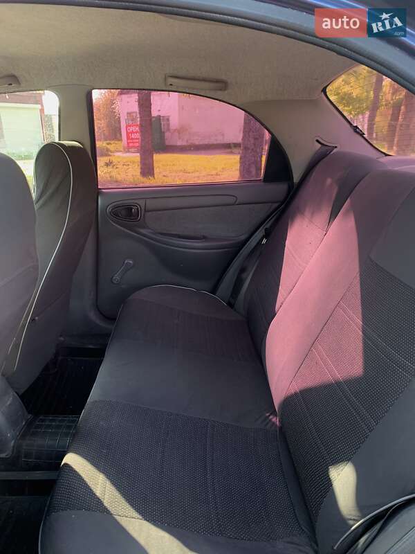 Седан ЗАЗ Lanos 2011 в Миргороде