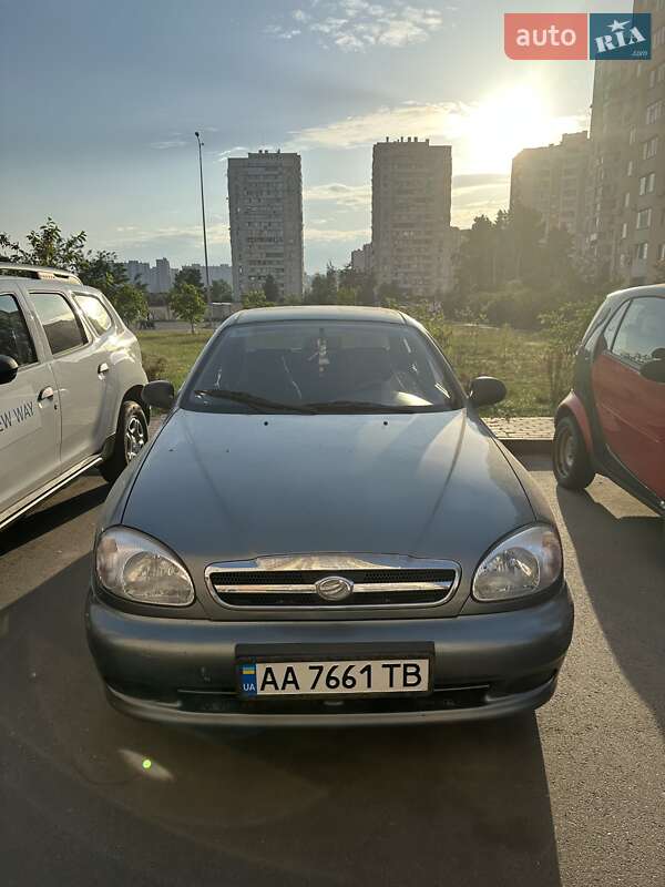 Седан ЗАЗ Lanos 2011 в Киеве