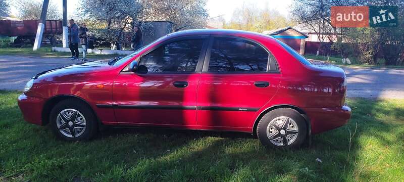 Седан ЗАЗ Lanos 2008 в Коростене