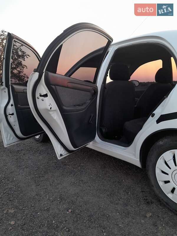 Седан ЗАЗ Lanos 2011 в Петропавловке фото 4 Седан ЗАЗ Lanos 2011 в Петропавловке