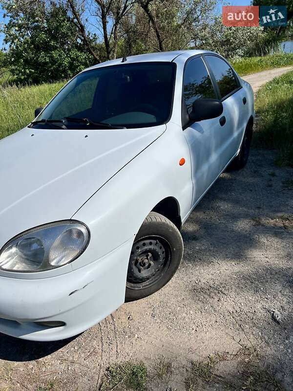 Седан ЗАЗ Lanos 2011 в Днепре