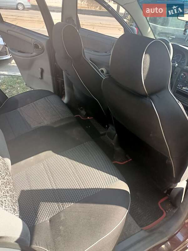 Седан ЗАЗ Lanos 2011 в Киеве