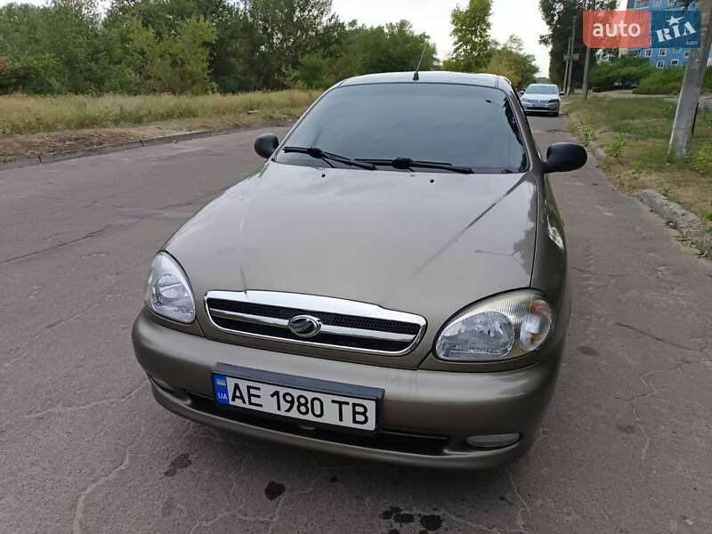 Седан ЗАЗ Lanos 2011 в 