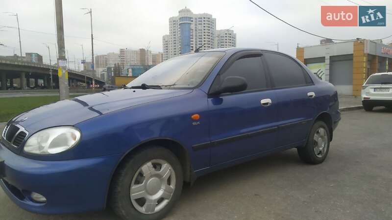 Седан ЗАЗ Lanos 2010 в Киеве
