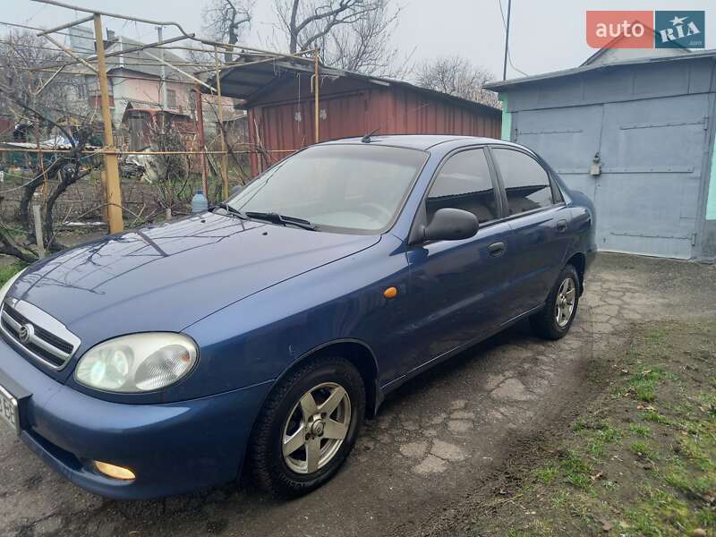 Седан ЗАЗ Lanos 2010 в Смілі