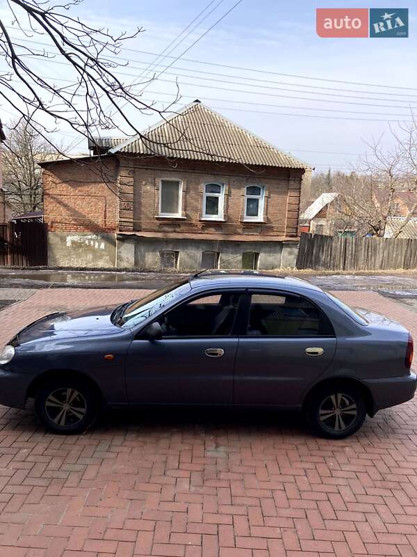 Седан ЗАЗ Lanos 2010 в Глухове