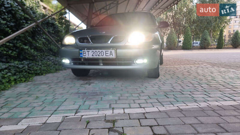 Седан ЗАЗ Lanos 2010 в Великой Александровке