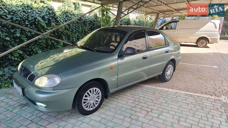 Седан ЗАЗ Lanos 2010 в Великой Александровке