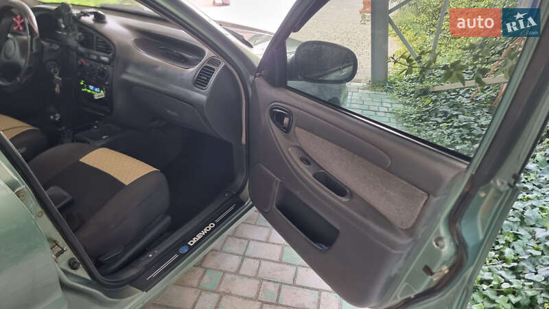 Седан ЗАЗ Lanos 2010 в Великой Александровке