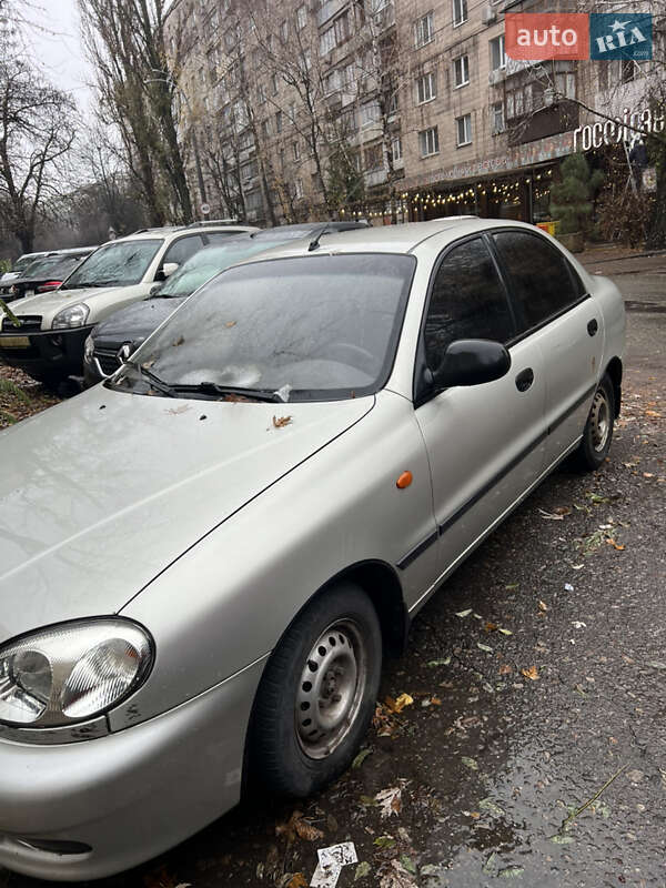 Седан ЗАЗ Lanos 2010 в Киеве