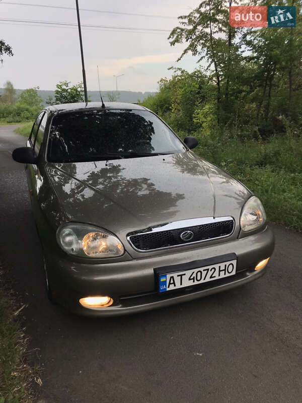 Седан ЗАЗ Lanos 2011 в Івано-Франківську