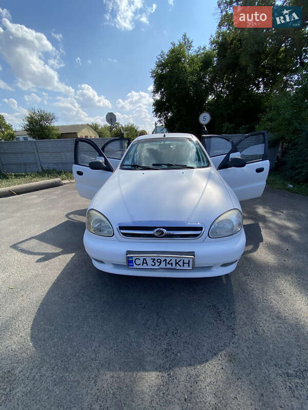 Седан ЗАЗ Lanos 2010 в Смеле