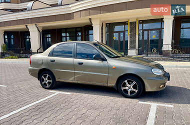 Седан ЗАЗ Lanos 2011 в 