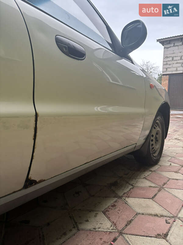 Седан ЗАЗ Lanos 2010 в Сумах